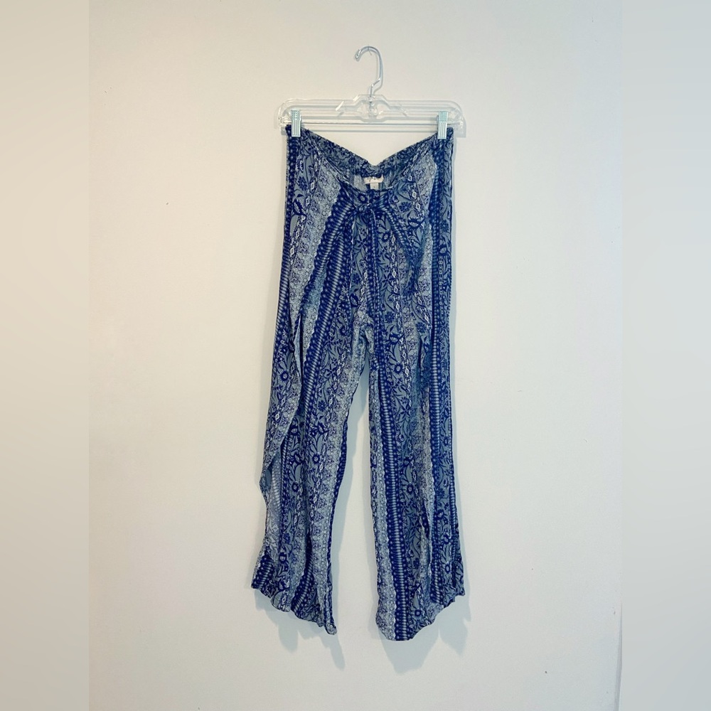 Blue and white printed pant